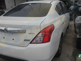 Nissan VERSA  2017