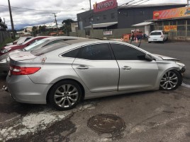 Hyundai AZERA  2011