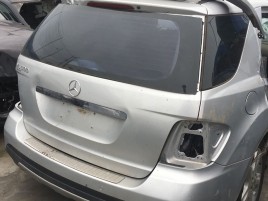 Mercedes-Benz E-500  0