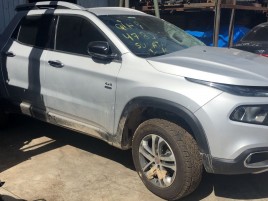 Fiat Toro  0