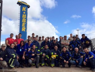 Bombeiros realizam treinamento na Auto Peças Kobber